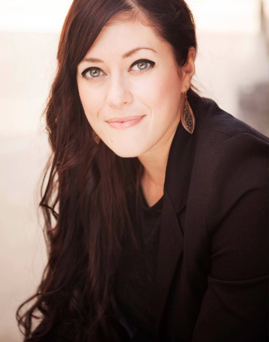 Callie-Hart-2.png