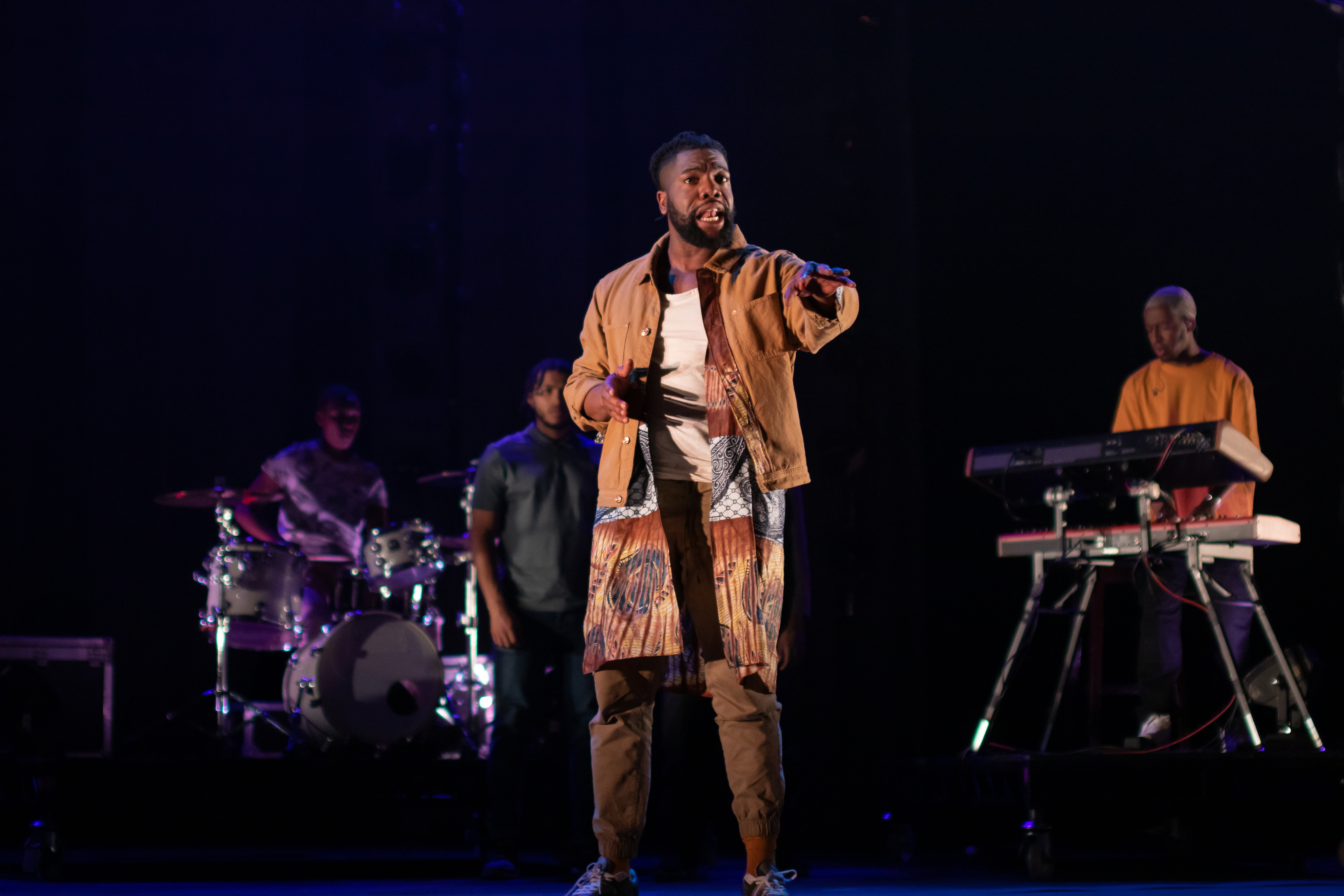 2.-filmed-production,-complicite-s-can-i-live_-with-fehinti-balogun-photo-by-david-hewitt.jpg